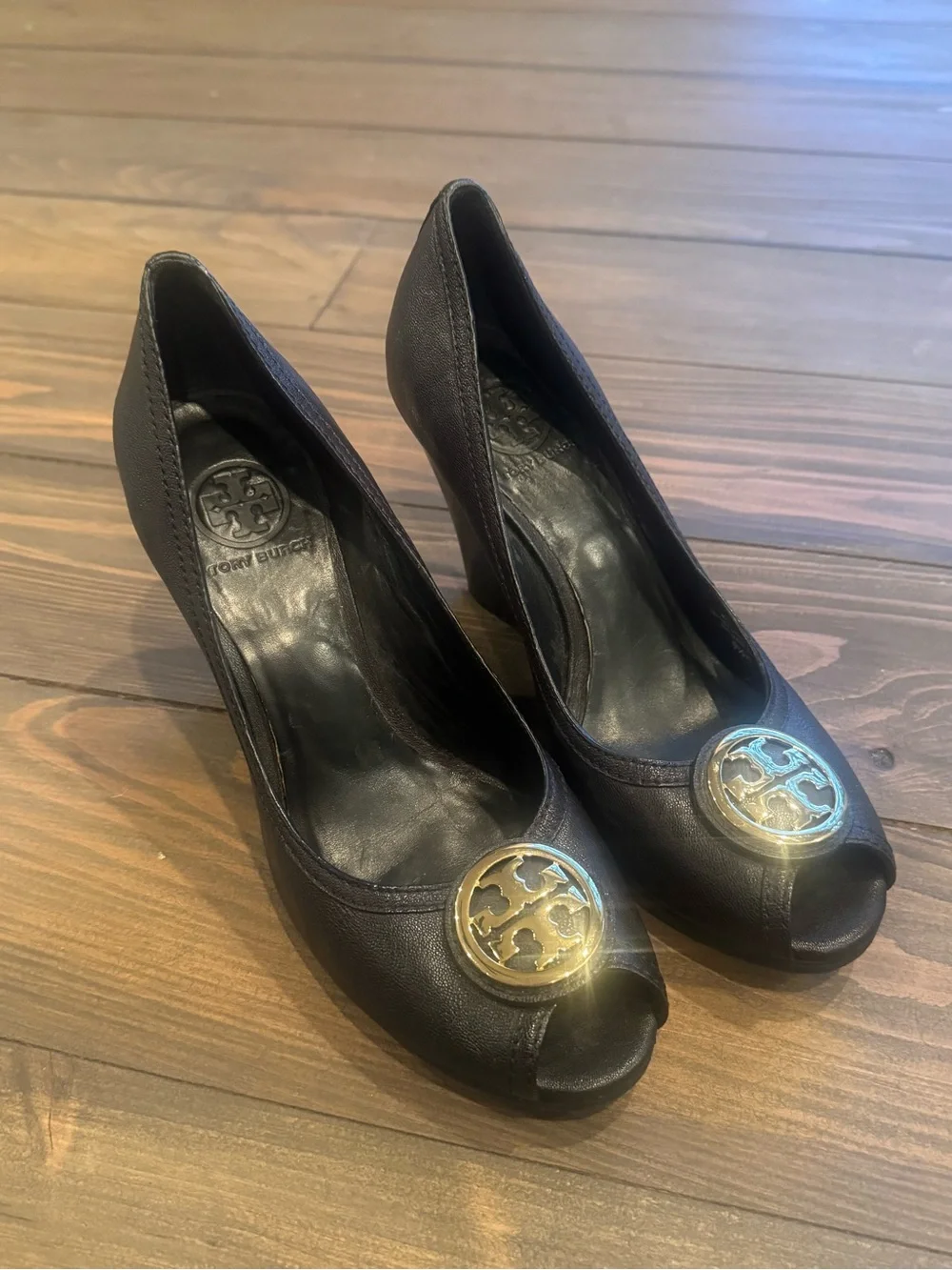 Tory Burch Wedge Heels 9.5M Black Leather